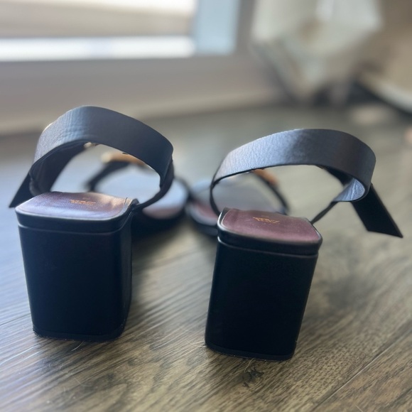 Zara Black Leather Block Heel - Picture 10 of 10